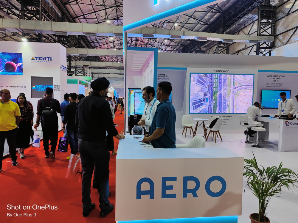 Aero display solution