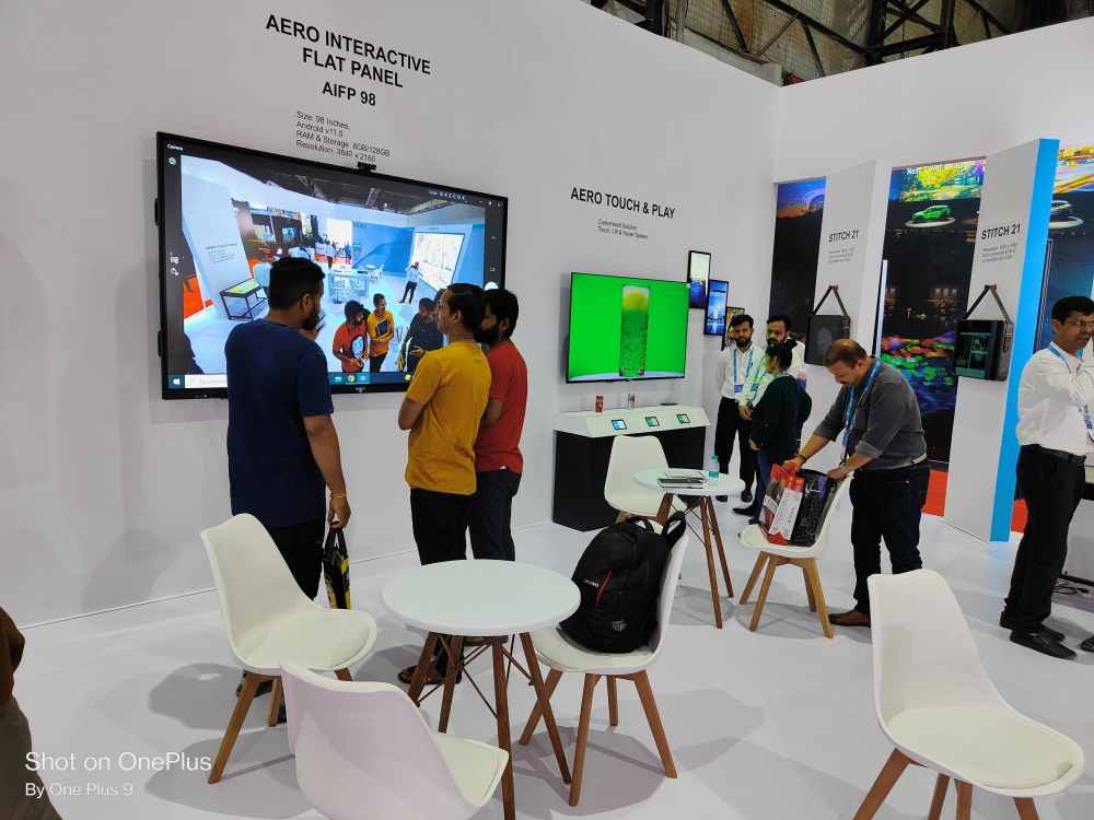 Aero display solution